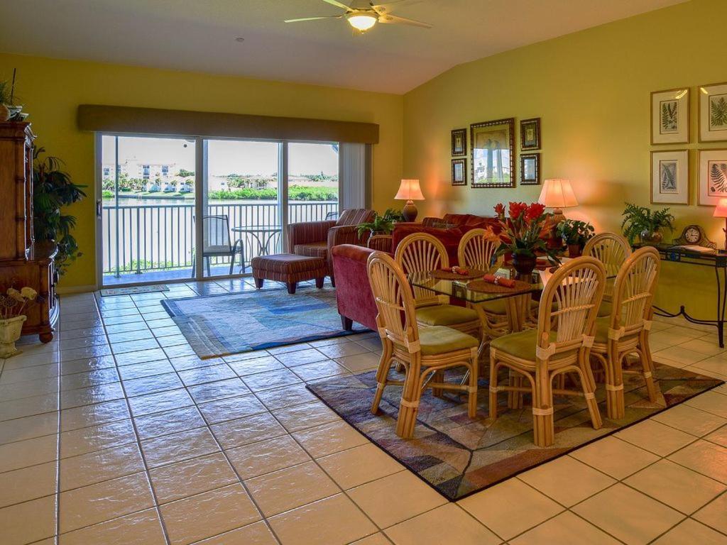 Gulf Retreat 2: Magnificent Water Views, Steps To Beach, None Cleaner, None Nicer! Clearwater Beach Eksteriør bilde